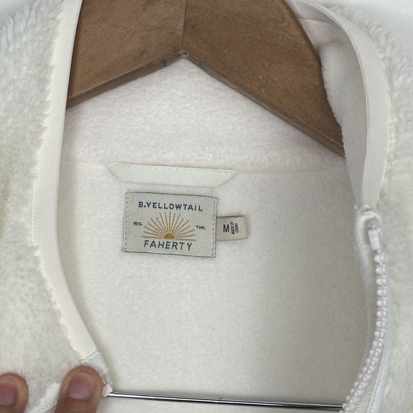 FAHERTY B.yellowtail High Pile Fleece Vest In Great Plains size M - Picture 8 of 16